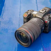 canon-eos-r5-c-nuova-fotocamera canon-eos-r5-c-nuova-fotocamera